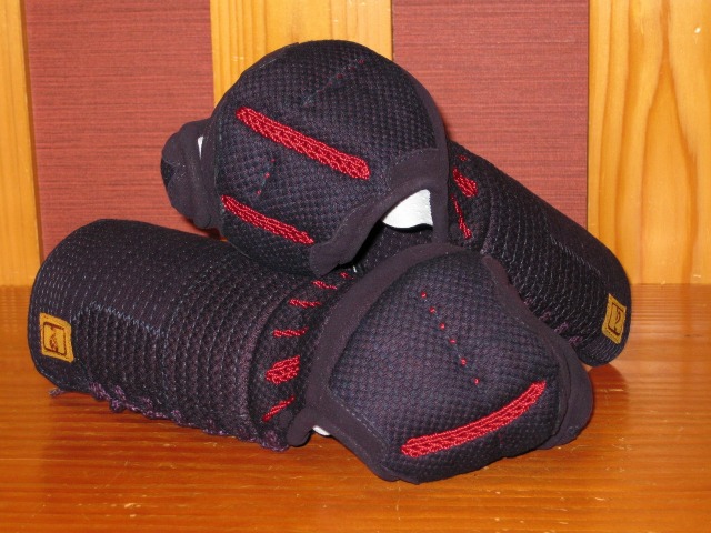 心600エンジ飾 甲手